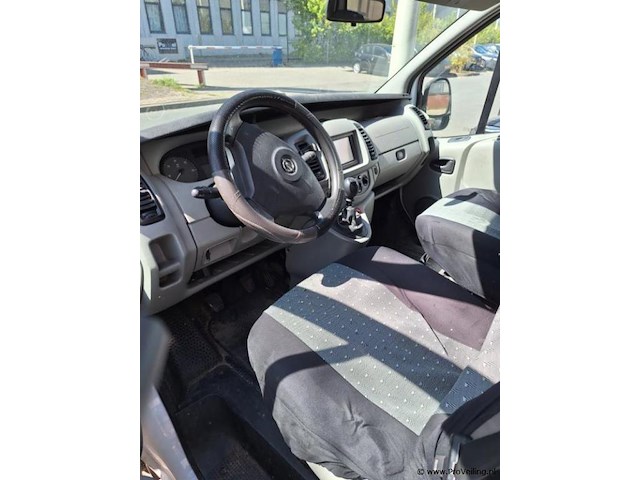 Opel vivaro-2 2.5cdti/107kw-dpf-e4 2.9t l2h1- kenteken: 9-vbr-16 (locatie: den haag) - afbeelding 8 van  10