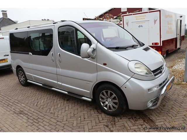 Opel vivaro 2.5 cdti l2 h1 dc bedrijfsauto | dubbel cabine | kenteken 68-bp-pk - afbeelding 10 van  17