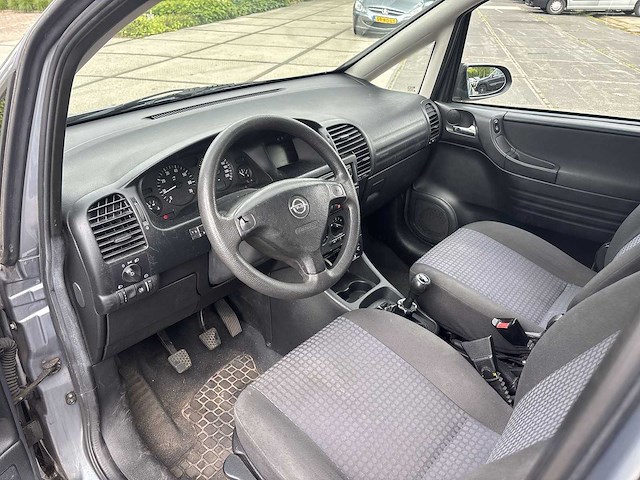 Opel zafira 1.6-16v comfort 2003 | 20-nk-js - afbeelding 2 van  25