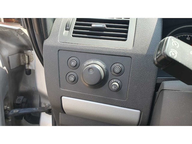 Opel zafira 1.6 essentia, 8-ttn-79 - afbeelding 4 van  9