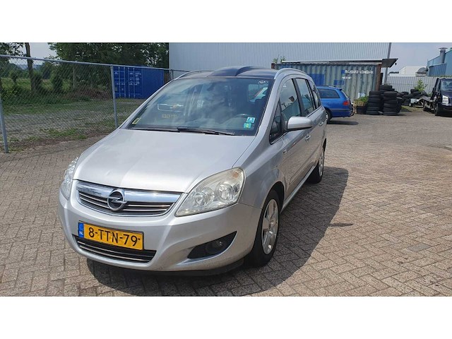 Opel zafira 1.6 essentia, 8-ttn-79 - afbeelding 1 van  14