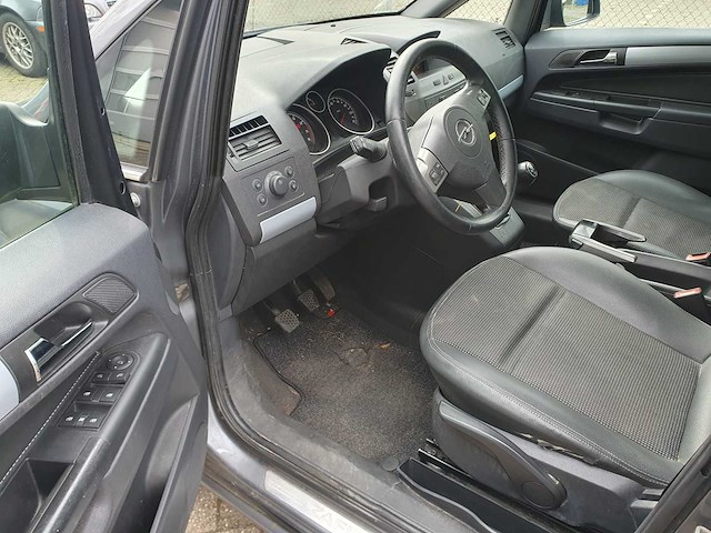 Opel zafira 1.6 essential, jl-043-r - afbeelding 5 van  9
