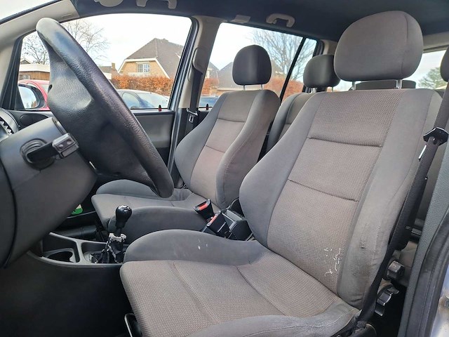Opel zafira 1.8-16v comfort 2002 7-persoons | 35-lb-pz - afbeelding 16 van  22