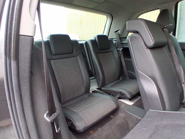 Opel zafira 1.8 cosmo | 81-pvd-8 - afbeelding 17 van  27