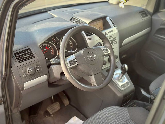 Opel zafira 1.8 executive automaat, 03-hsn-6 - afbeelding 11 van  14
