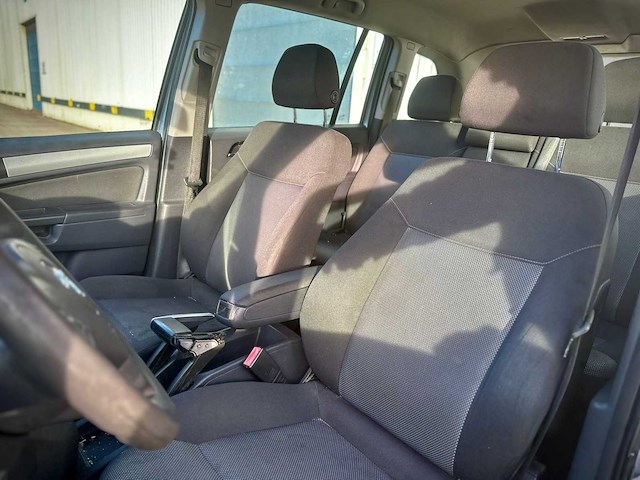 Opel zafira 1.8 executive automaat, 03-hsn-6 - afbeelding 13 van  14