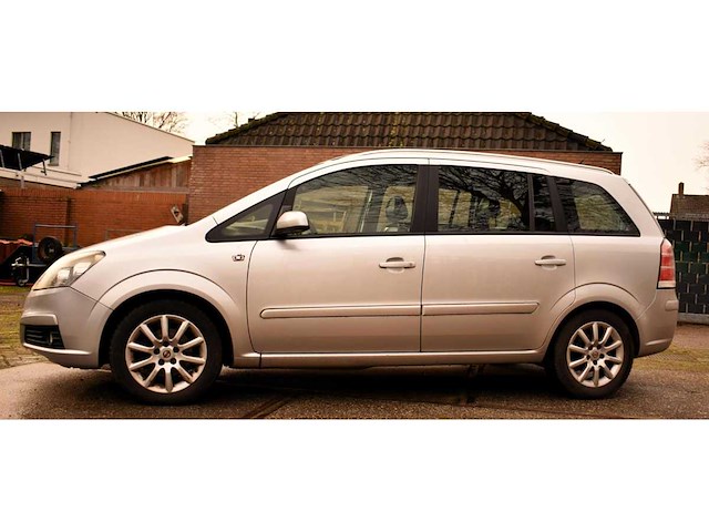 Opel zafira 1.8 temptation 2007 - afbeelding 16 van  22
