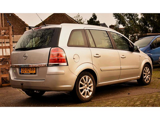 Opel zafira 1.8 temptation 2007 - afbeelding 19 van  22
