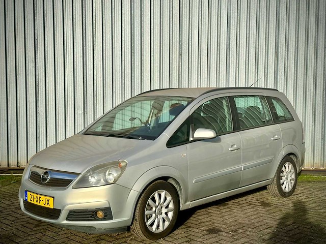 Opel zafira 1.8 temptation, 21-xf-jx - afbeelding 1 van  10