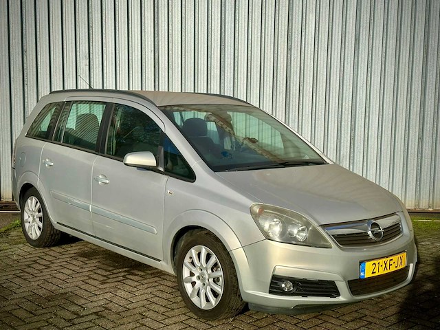 Opel zafira 1.8 temptation, 21-xf-jx - afbeelding 4 van  10