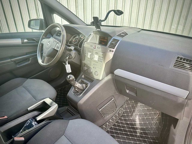 Opel zafira 1.8 temptation, 21-xf-jx - afbeelding 7 van  10
