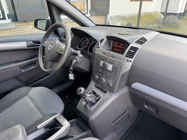 Opel zafira 1.8 temptation 7-persoons 2007 16-xl-kd - afbeelding 18 van  21