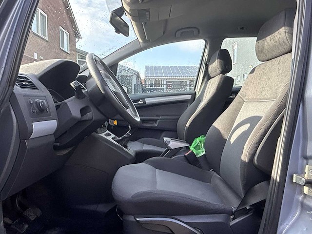 Opel zafira 1.8 temptation | 99-xb-rt - afbeelding 2 van  22