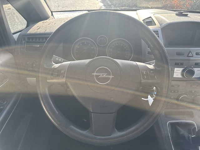 Opel zafira 1.8 temptation | 99-xb-rt - afbeelding 8 van  27