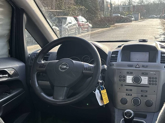 Opel zafira 1.8 temptation | 99-xb-rt - afbeelding 19 van  27