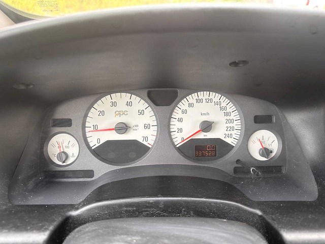 Opel zafira 2.0 16v opc, 47-rz-sk - afbeelding 11 van  12