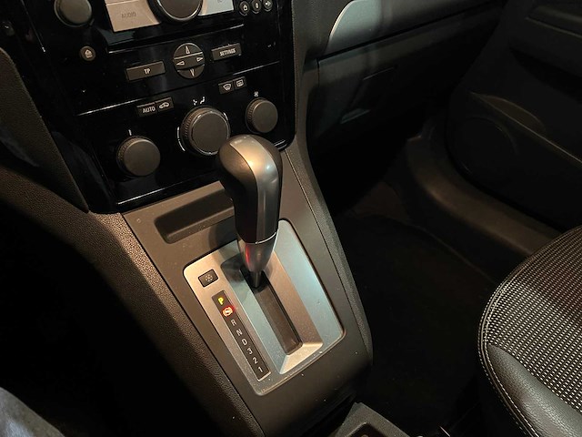 Opel zafira 2.2 cosmo, 48-khs-1 - afbeelding 8 van  18