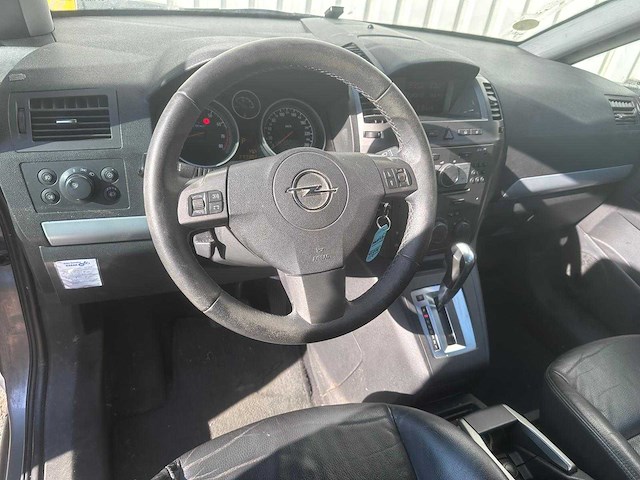 Opel zafira 2.2 cosmo , 93-xx-kn - afbeelding 2 van  18