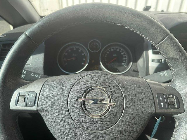 Opel zafira 2.2 cosmo , 93-xx-kn - afbeelding 17 van  18