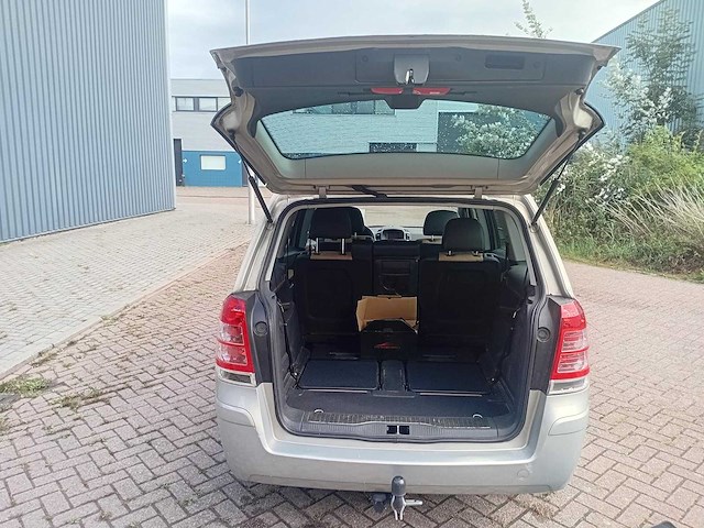 Opel zafira 2.2 cosmo automaat airco navi 7pers, 06-gkg-1 - afbeelding 8 van  23