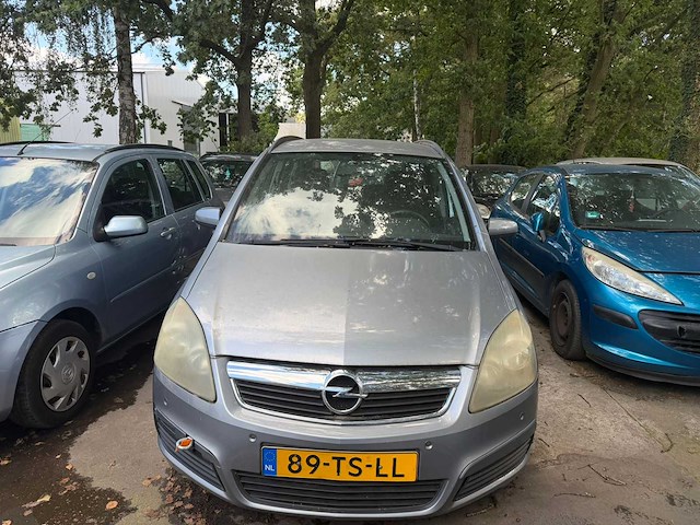 Opel zafira 2.2 enjoy, 89-ts-ll - afbeelding 1 van  12