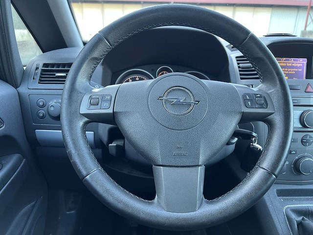 Opel zafira 2.2 executive | navi | clima | 79-xp-jx - afbeelding 2 van  18