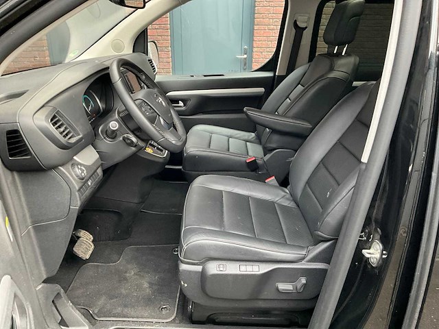 Opel zafira-e - personenauto (schade) - afbeelding 19 van  21