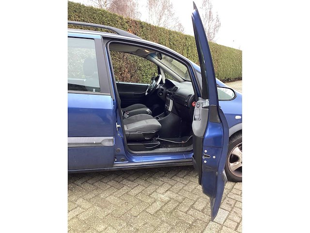 Opel zafira gj-934-h - afbeelding 28 van  31