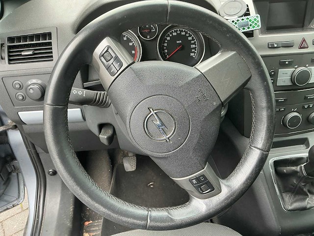 Opel zafira personenauto (5-zfd-78) - afbeelding 16 van  46