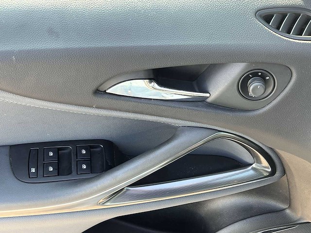 Opel zafira tourer 1.4 cosmo 7persoons 2012 | 58-xhd-3 - afbeelding 18 van  28