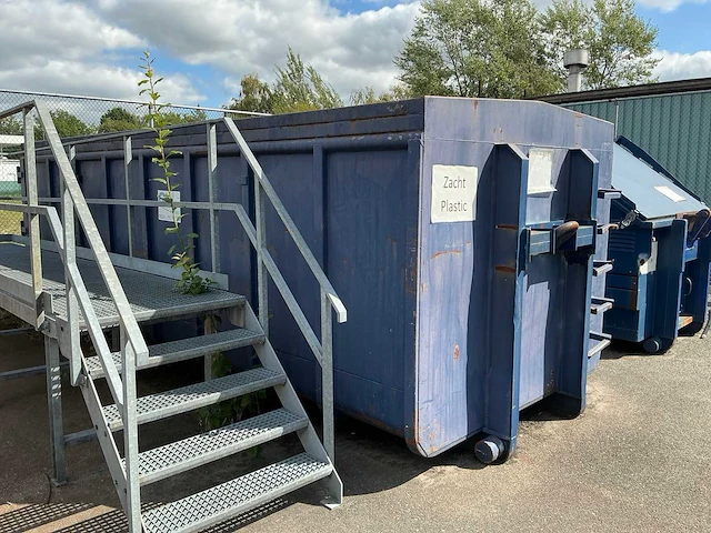 Open afvalcontainer - afbeelding 3 van  5
