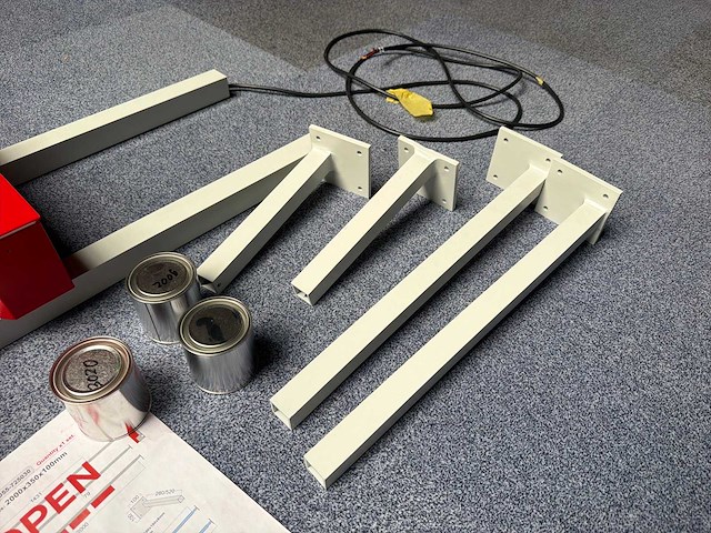 “open” bord - afbeelding 4 van  5