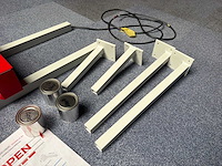 “open” bord - afbeelding 4 van  5