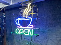 Open glas neon decoratie - afbeelding 1 van  2