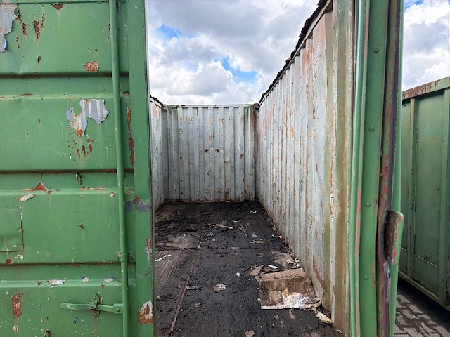 Open haakarm afzet afvalcontainer - afbeelding 4 van  4