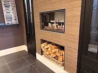 Open haard 84x45 cm met twee inbouwkasten 210x71x35 cm - afbeelding 5 van  5