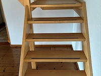 Open houten kwartslagtrap, kwartslag links, naturel hout, hoogte 250–255 cm – gedemonteerd - afbeelding 4 van  6