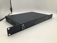 Open mesh om s8 8 ports gigabit power over ethernet+ switch - afbeelding 1 van  7
