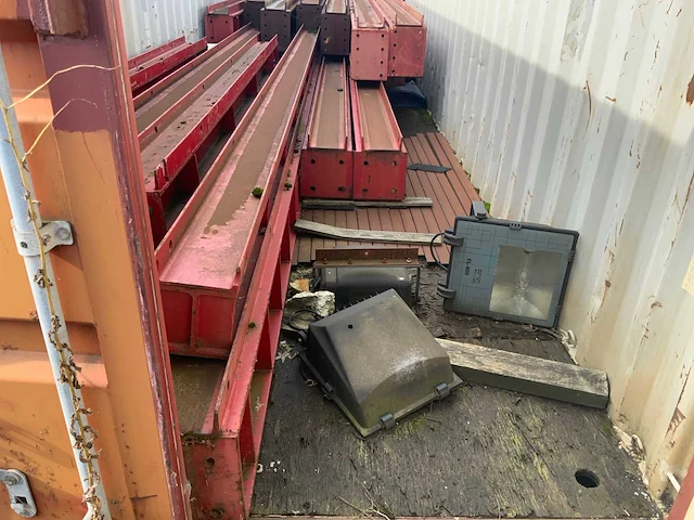Open top 40ft container met inhoud (2x) - afbeelding 9 van  11