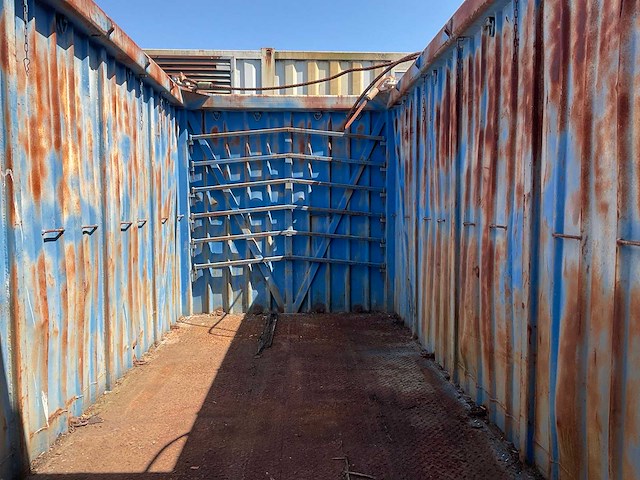 Open top zeecontainer - afbeelding 4 van  4