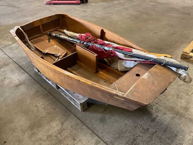 Open zeilboot - afbeelding 2 van  7