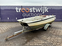 Open zeilboot - afbeelding 1 van  6