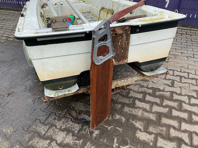 Open zeilboot - afbeelding 6 van  6