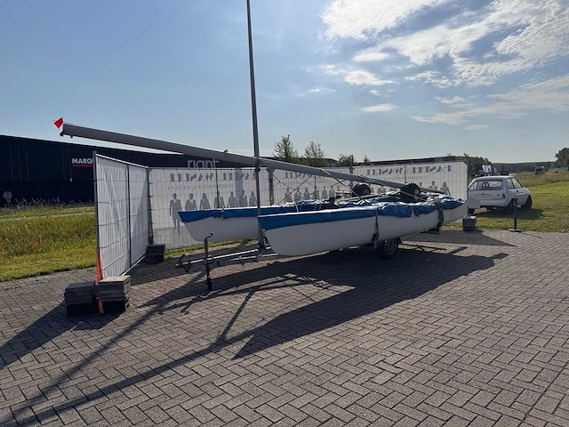Open zeilboot - afbeelding 1 van  13
