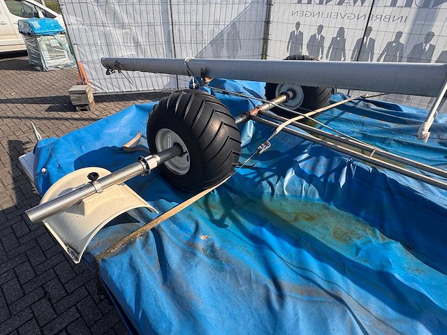 Open zeilboot - afbeelding 12 van  13