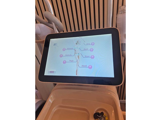 Opiala - sculptura v shape - bodyshape vacuüm/rf-shaping apparaat - beauty salon - afbeelding 5 van  6