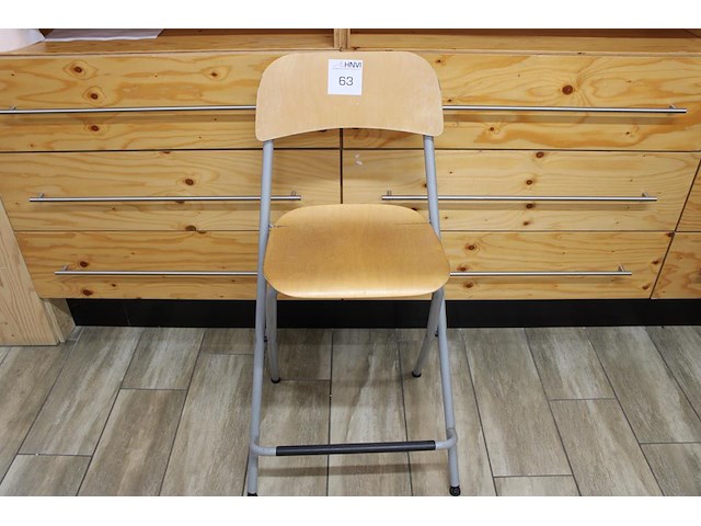 Opklapbare barkruk. - afbeelding 1 van  2