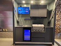 Opklapbare buitenkeuken met afstandsbediening en complete uitrusting - afbeelding 8 van  13