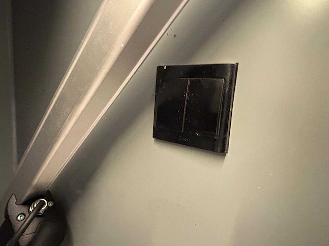 Opklapbare buitenkeuken met afstandsbediening en complete uitrusting - afbeelding 10 van  13