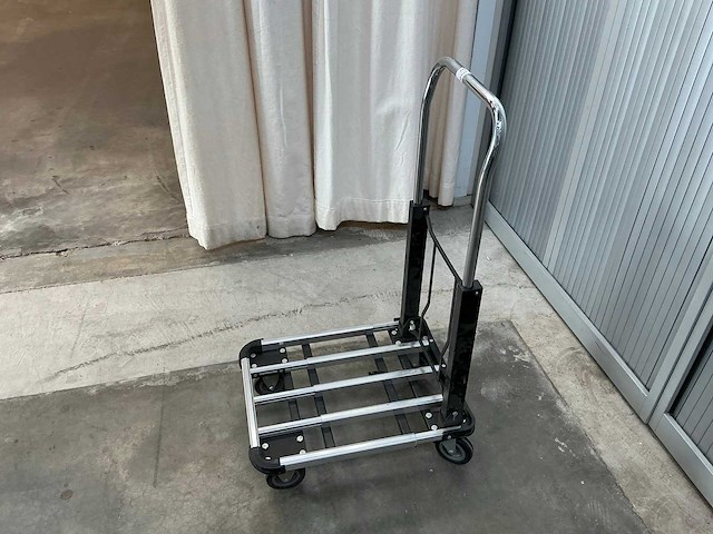 Opklapbare magazijnwagen - afbeelding 1 van  3